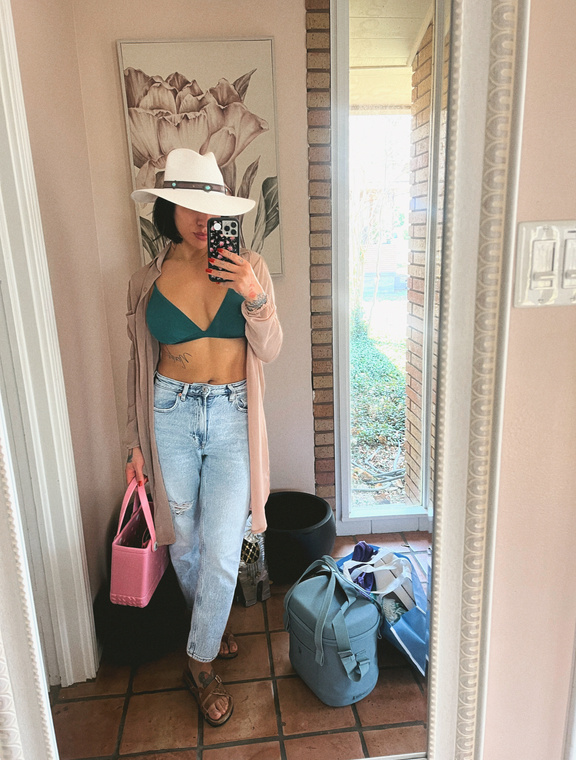 Carlyna Lucia Onlyfans pictures