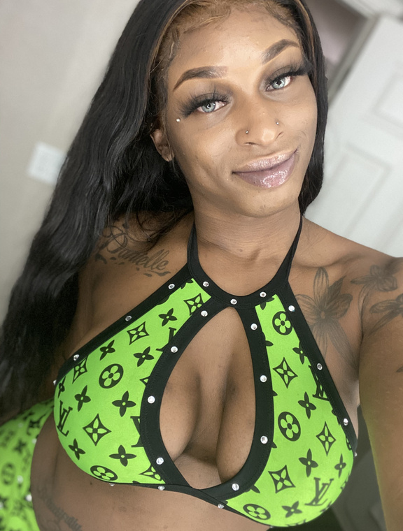 RyaTheGoddess Onlyfans pictures