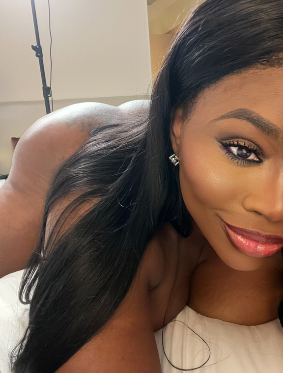 Sexy Kayla Onlyfans pictures 2