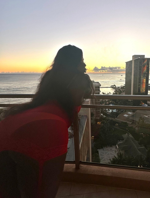 Madam V  Onlyfans pictures